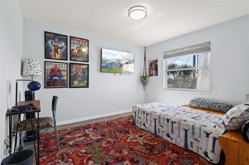 Active With Contract: $619,900 (3 beds, 2 baths, 1470 Square Feet)