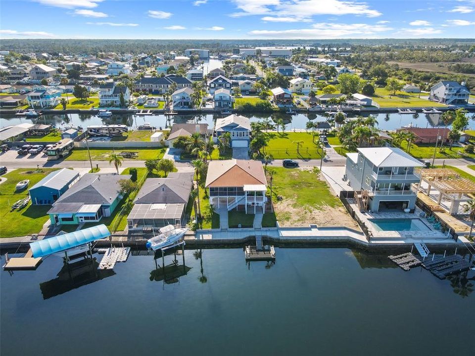 Active With Contract: $619,900 (3 beds, 2 baths, 1470 Square Feet)