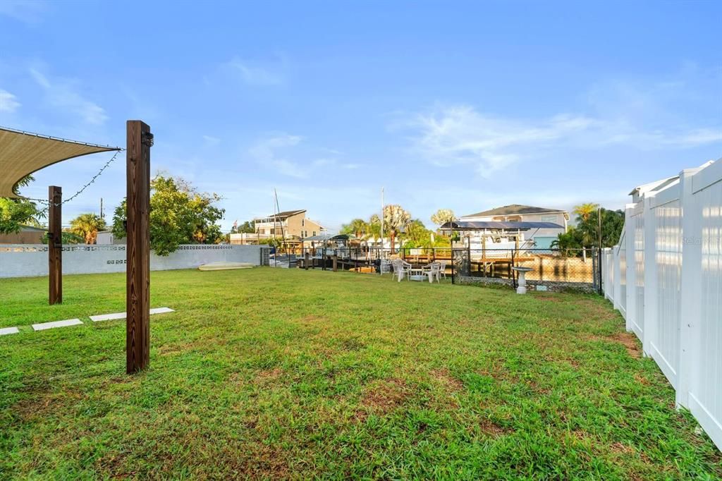 待售: $299,000 (2 贝兹, 2 浴室, 1152 平方英尺)