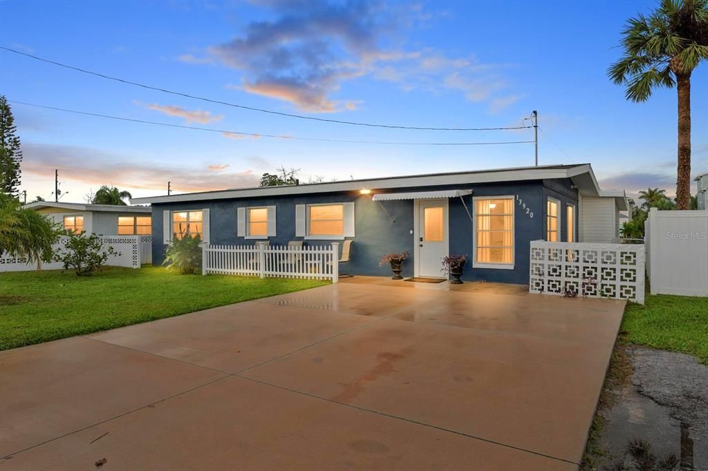 待售: $299,000 (2 贝兹, 2 浴室, 1152 平方英尺)