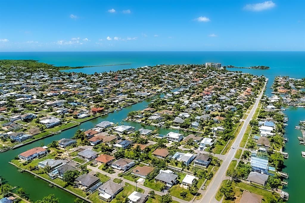 待售: $299,000 (2 贝兹, 2 浴室, 1152 平方英尺)