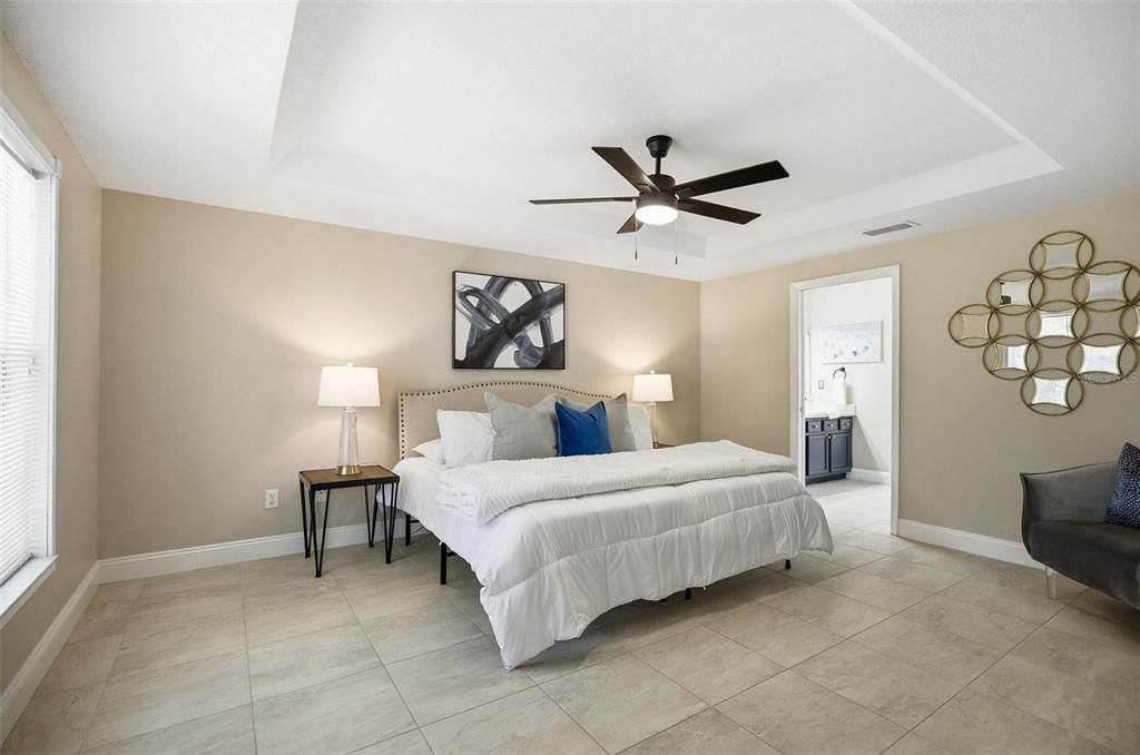 合同活跃: $315,000 (3 贝兹, 2 浴室, 1532 平方英尺)