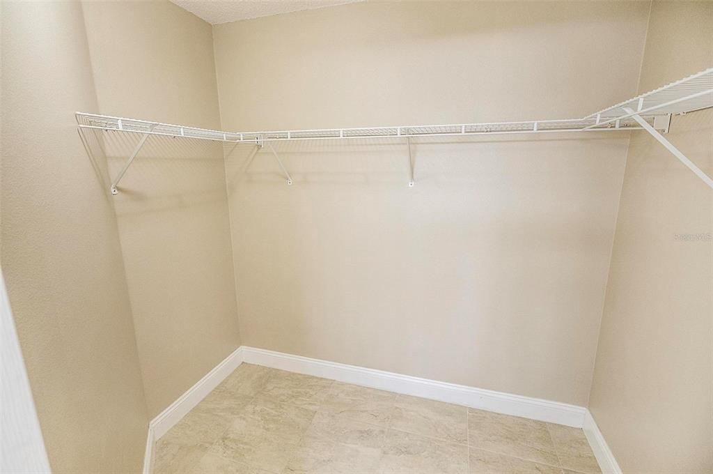 合同活跃: $315,000 (3 贝兹, 2 浴室, 1532 平方英尺)