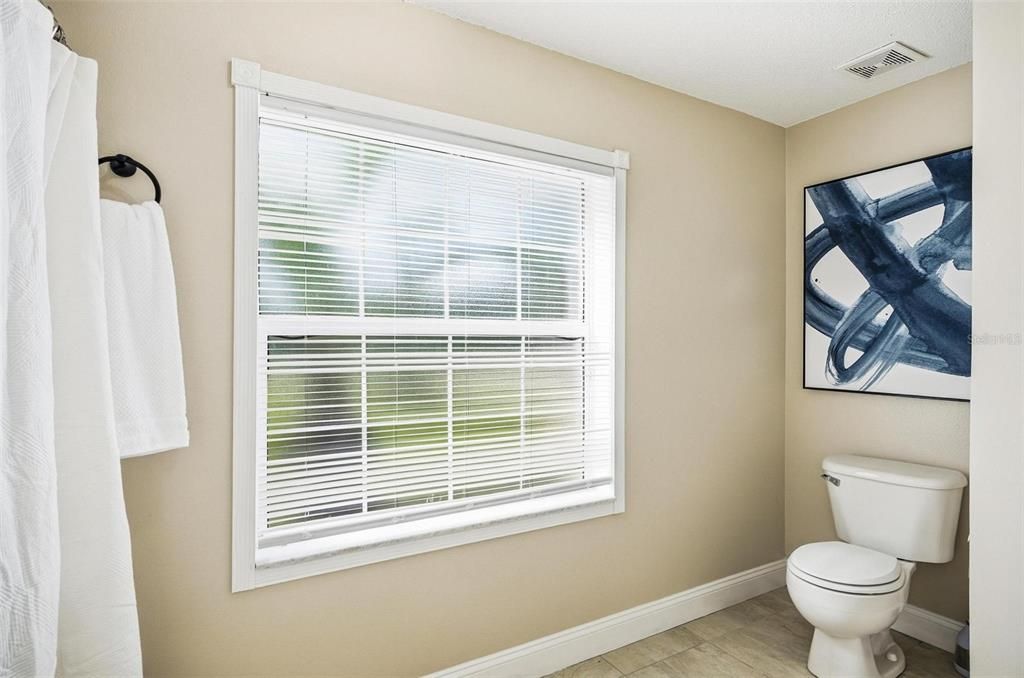 合同活跃: $315,000 (3 贝兹, 2 浴室, 1532 平方英尺)