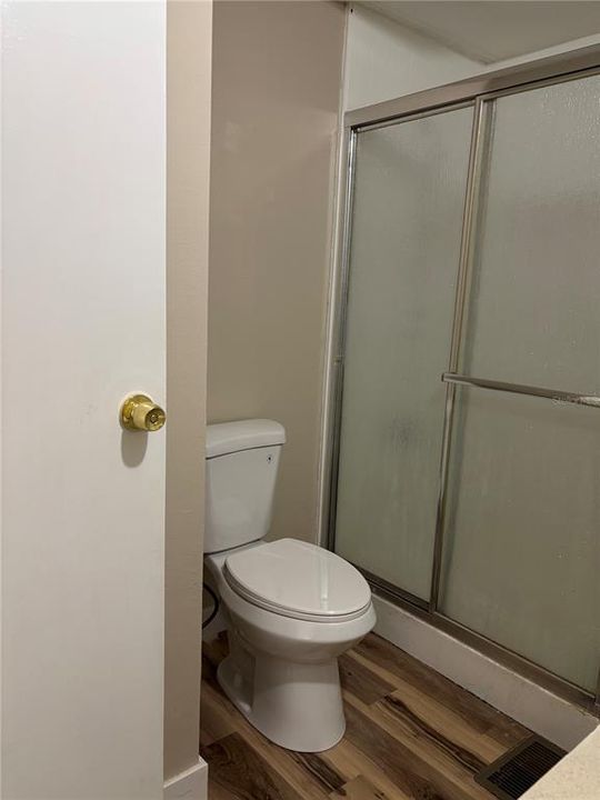 For Sale: $199,900 (2 beds, 2 baths, 1328 Square Feet)