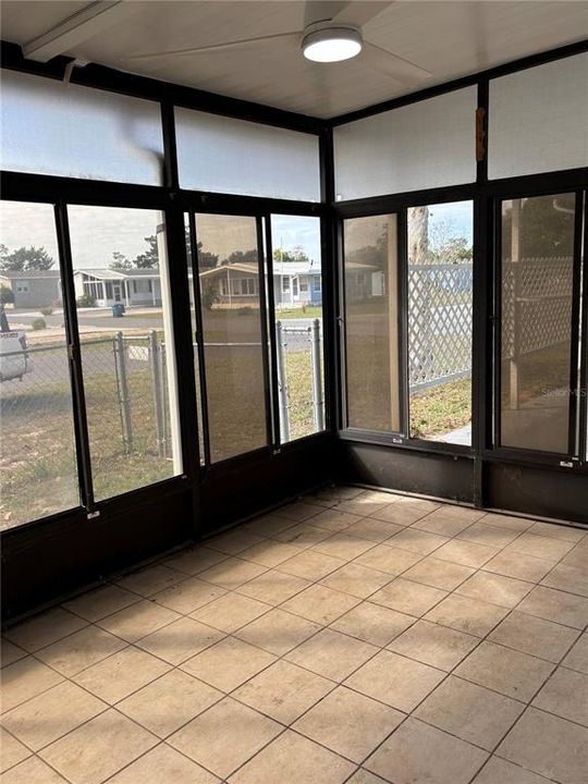 For Sale: $199,900 (2 beds, 2 baths, 1328 Square Feet)