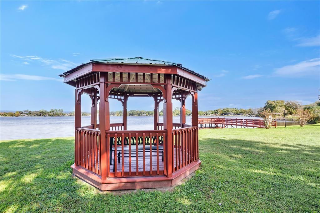 待售: $150,000 (1 贝兹, 1 浴室, 690 平方英尺)