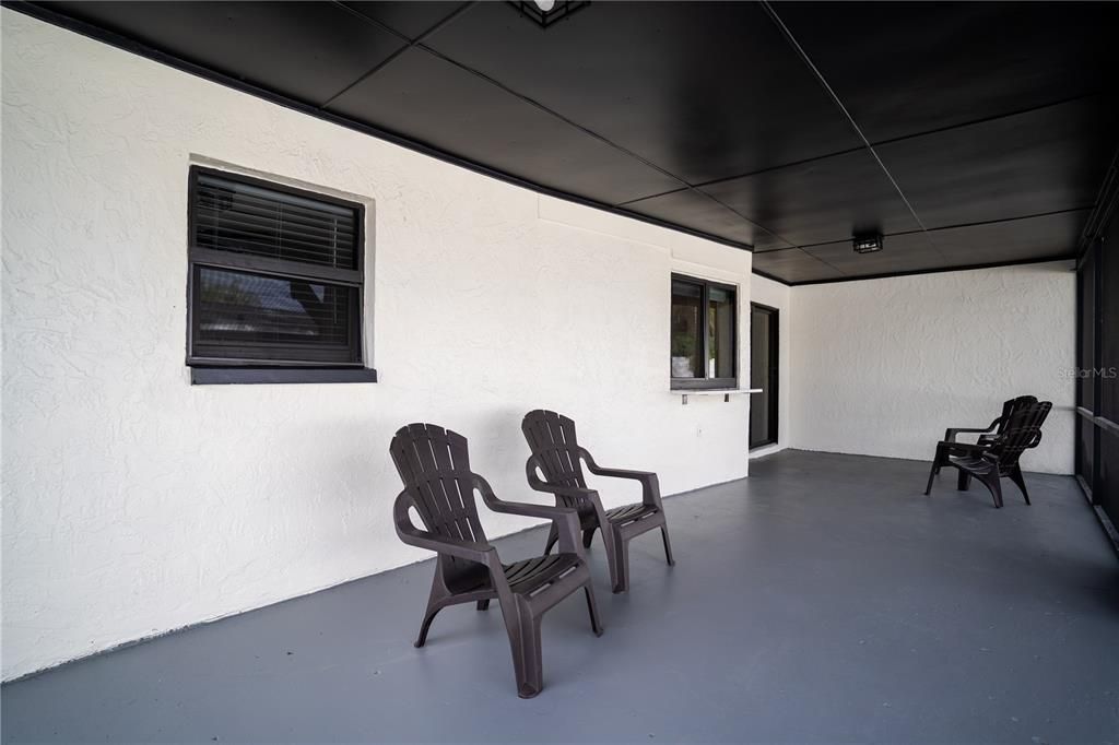 Active With Contract: $399,000 (3 beds, 2 baths, 1211 Square Feet)