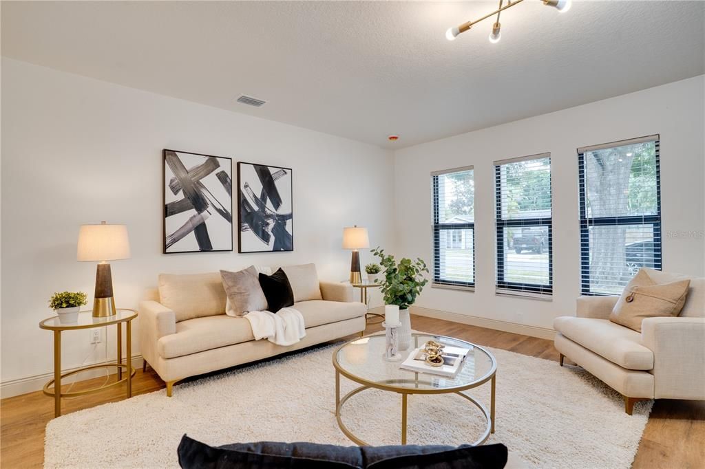 Active With Contract: $399,000 (3 beds, 2 baths, 1211 Square Feet)