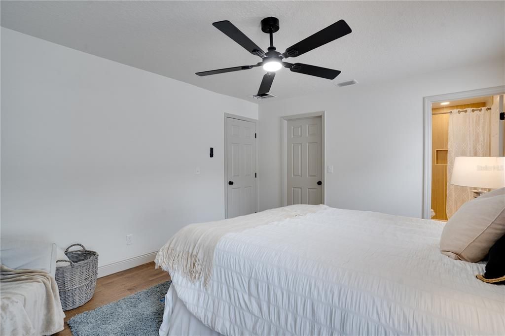 Active With Contract: $399,000 (3 beds, 2 baths, 1211 Square Feet)