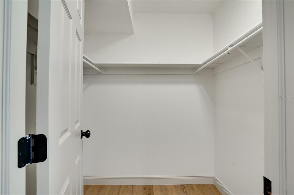 Active With Contract: $399,000 (3 beds, 2 baths, 1211 Square Feet)