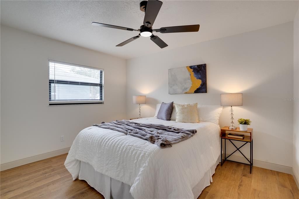 Active With Contract: $399,000 (3 beds, 2 baths, 1211 Square Feet)