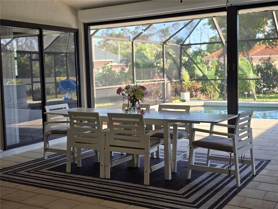 待售: $775,000 (3 贝兹, 2 浴室, 2153 平方英尺)