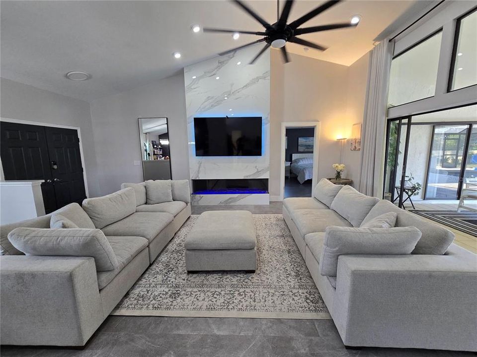 待售: $775,000 (3 贝兹, 2 浴室, 2153 平方英尺)