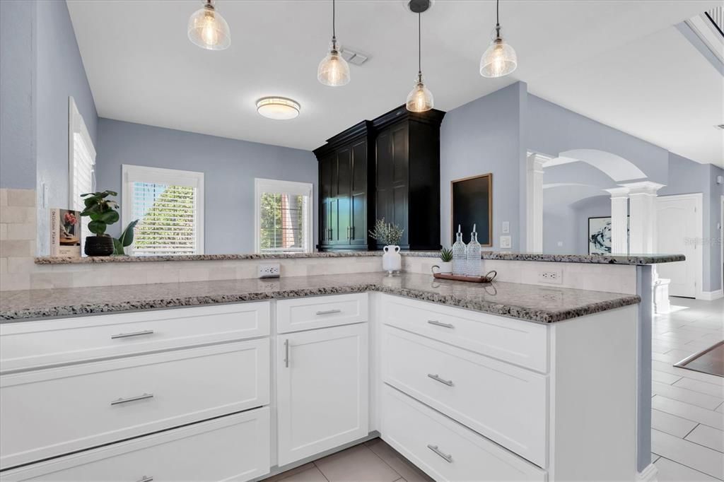 待售: $725,000 (4 贝兹, 4 浴室, 3288 平方英尺)