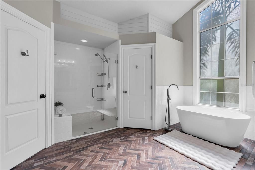 待售: $725,000 (4 贝兹, 4 浴室, 3288 平方英尺)