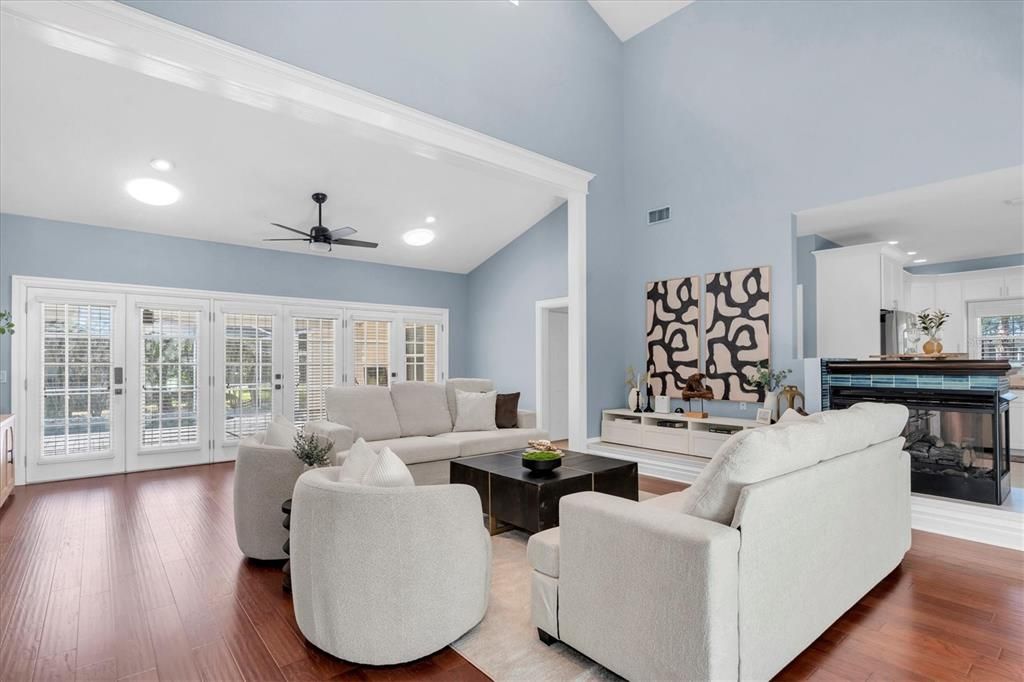 待售: $725,000 (4 贝兹, 4 浴室, 3288 平方英尺)