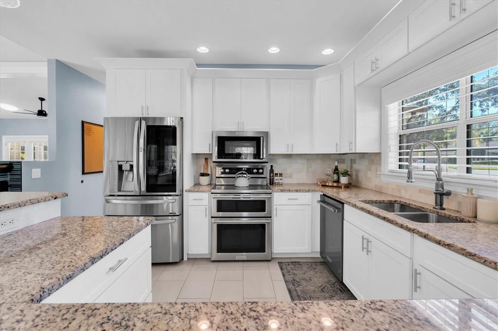 待售: $725,000 (4 贝兹, 4 浴室, 3288 平方英尺)