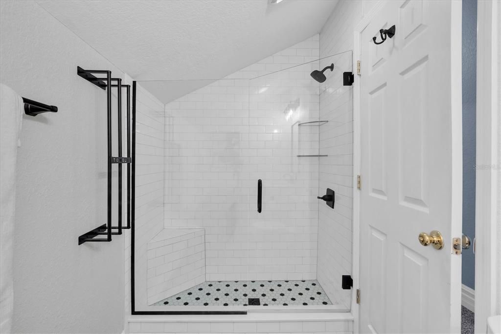 待售: $725,000 (4 贝兹, 4 浴室, 3288 平方英尺)