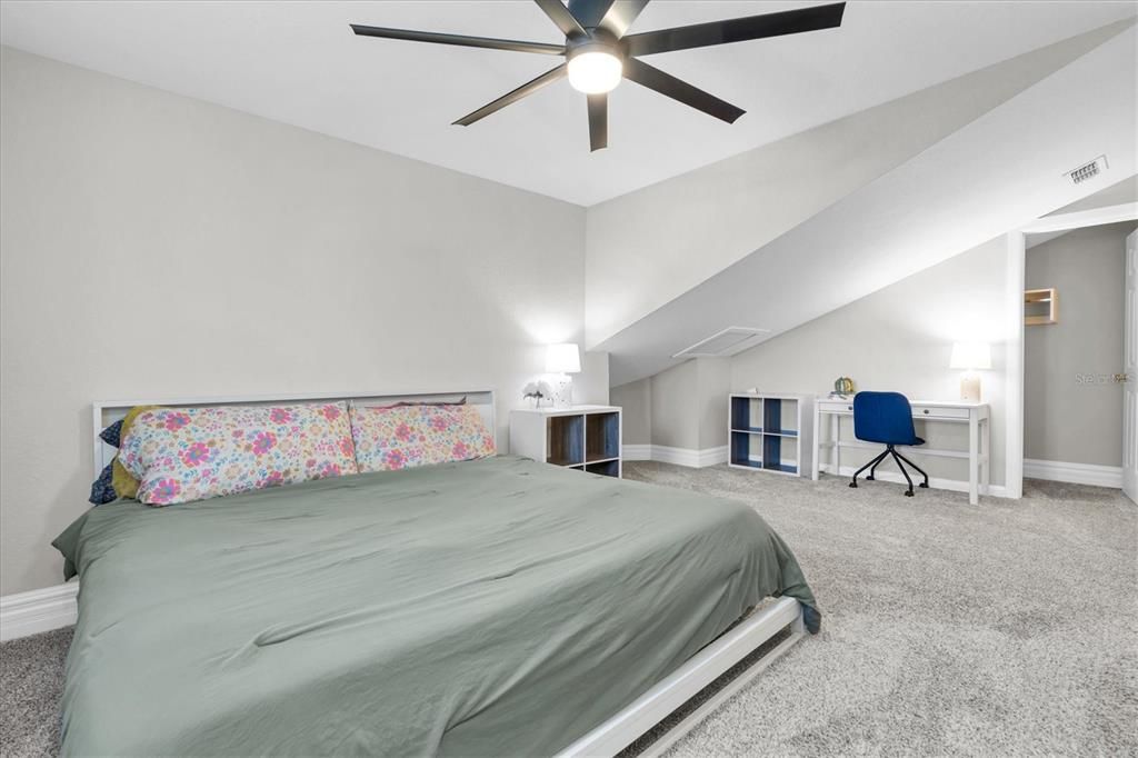 待售: $725,000 (4 贝兹, 4 浴室, 3288 平方英尺)