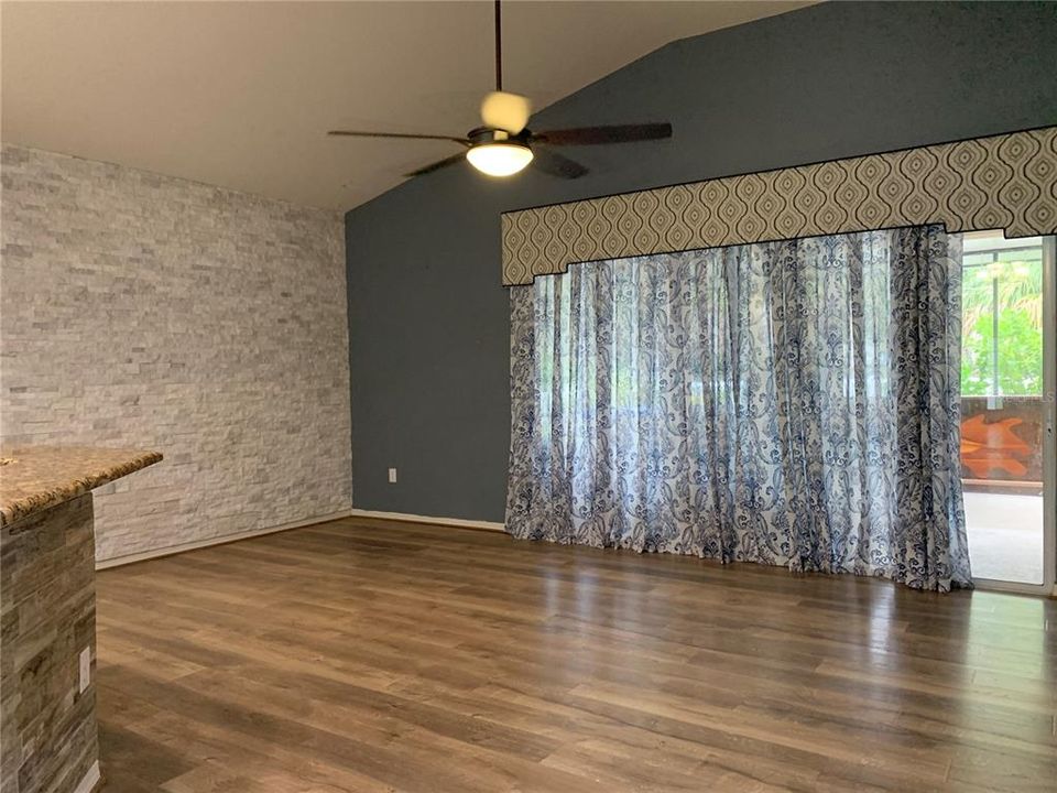 На продажу: $419,000 (3 спален, 2 ванн, 2029 Квадратных фут)