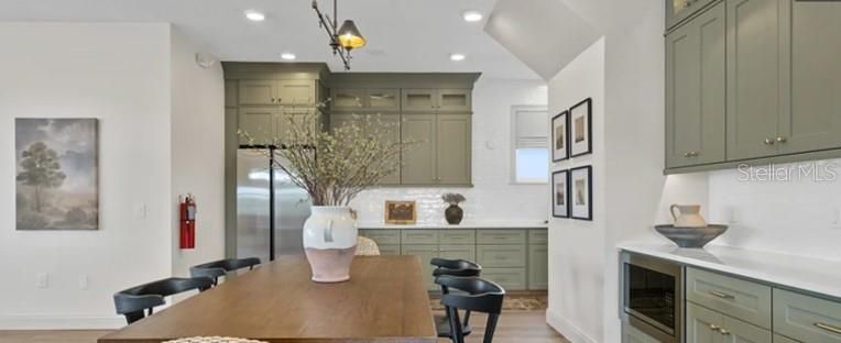 For Sale: $317,990 (4 beds, 2 baths, 1824 Square Feet)