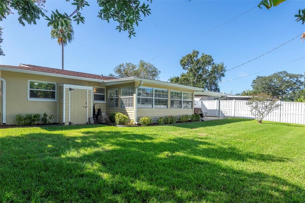 待售: $415,000 (2 贝兹, 1 浴室, 1228 平方英尺)