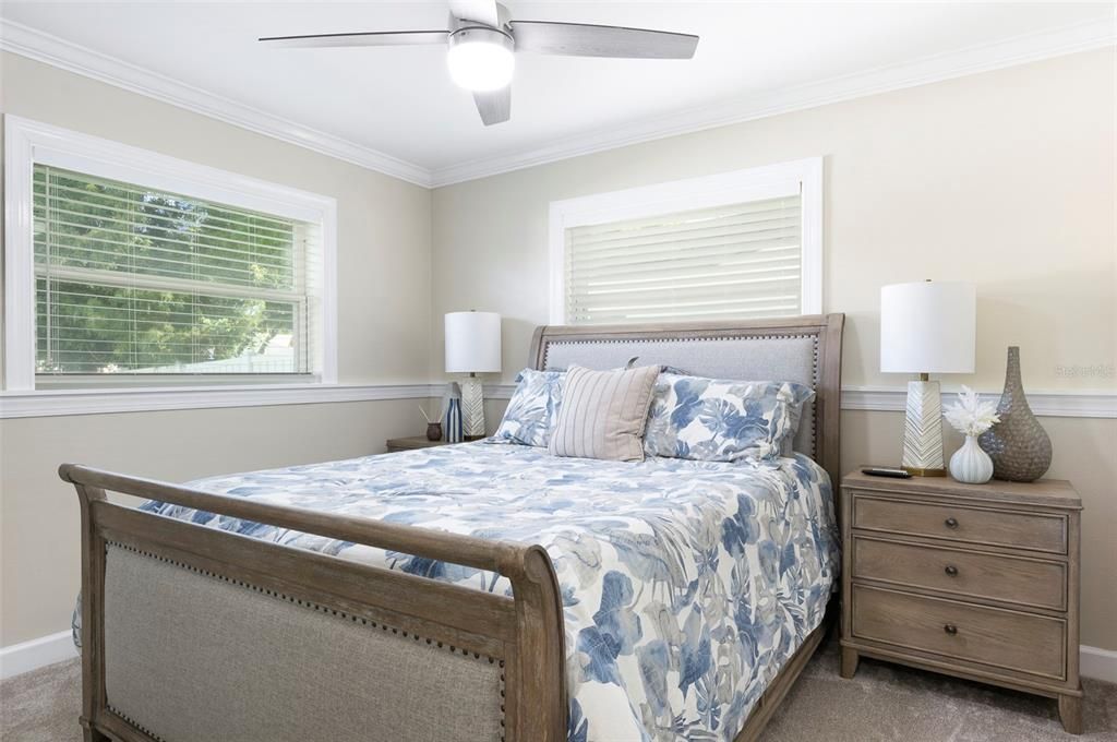 待售: $415,000 (2 贝兹, 1 浴室, 1228 平方英尺)