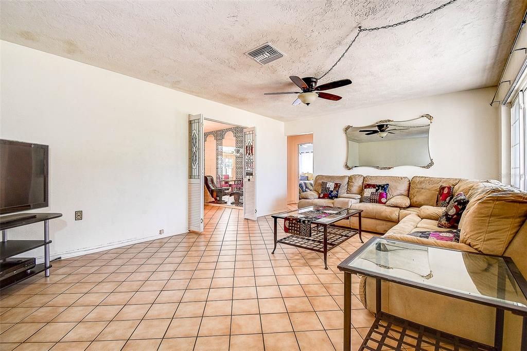 待售: $497,988 (3 贝兹, 2 浴室, 1626 平方英尺)