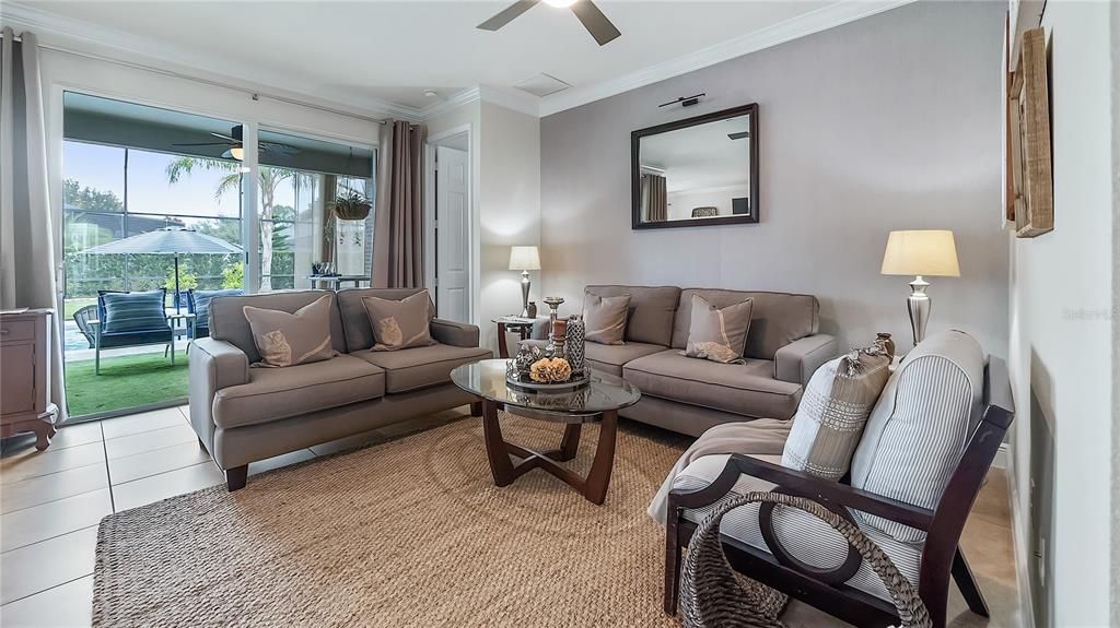 Под контрактом: $525,000 (4 спален, 2 ванн, 2271 Квадратных фут)