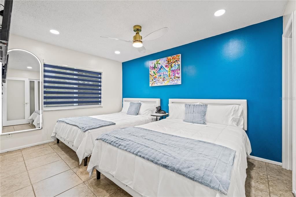 合同活跃: $434,500 (4 贝兹, 3 浴室, 1492 平方英尺)