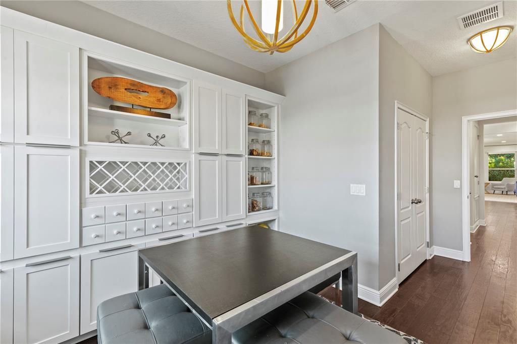 For Sale: $485,000 (3 beds, 2 baths, 1938 Square Feet)