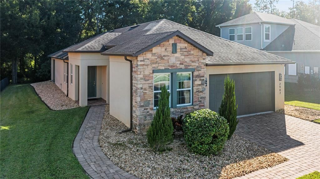 For Sale: $485,000 (3 beds, 2 baths, 1938 Square Feet)