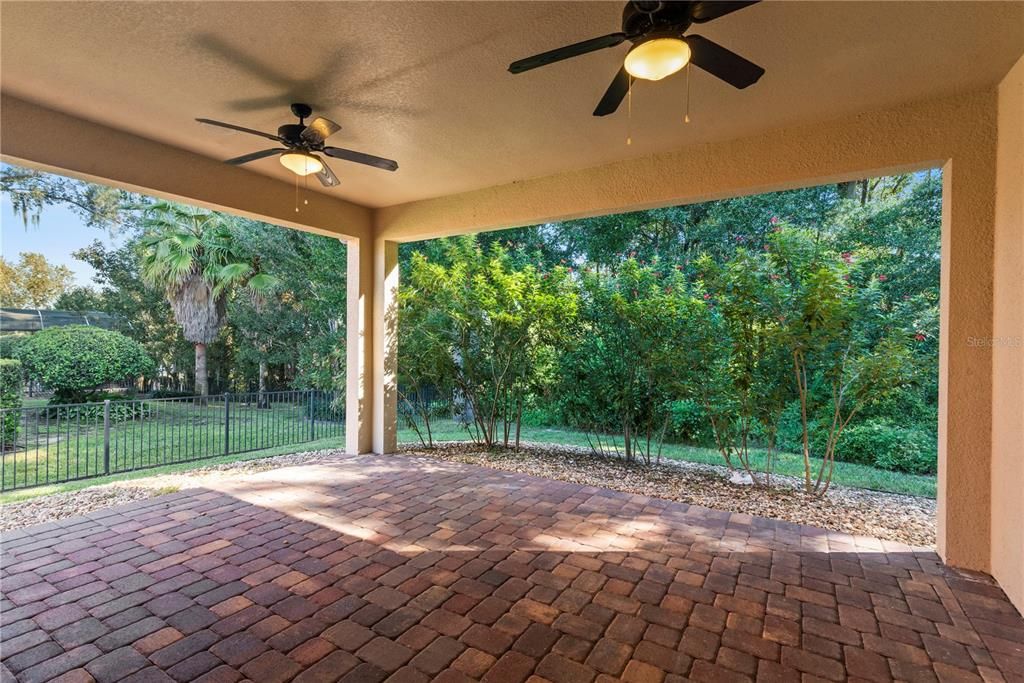 For Sale: $485,000 (3 beds, 2 baths, 1938 Square Feet)