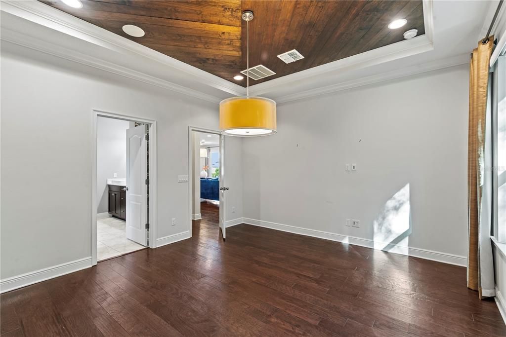 For Sale: $485,000 (3 beds, 2 baths, 1938 Square Feet)