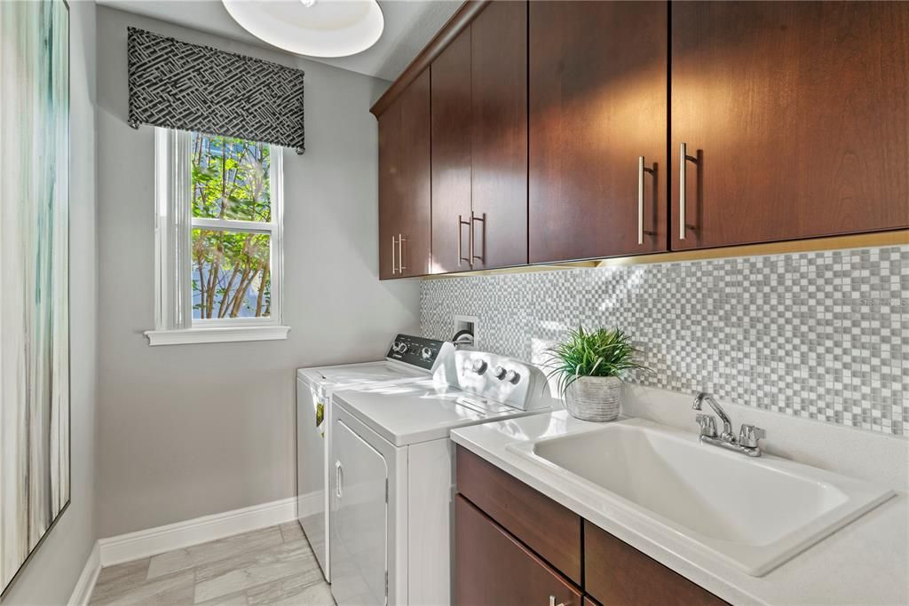 For Sale: $485,000 (3 beds, 2 baths, 1938 Square Feet)