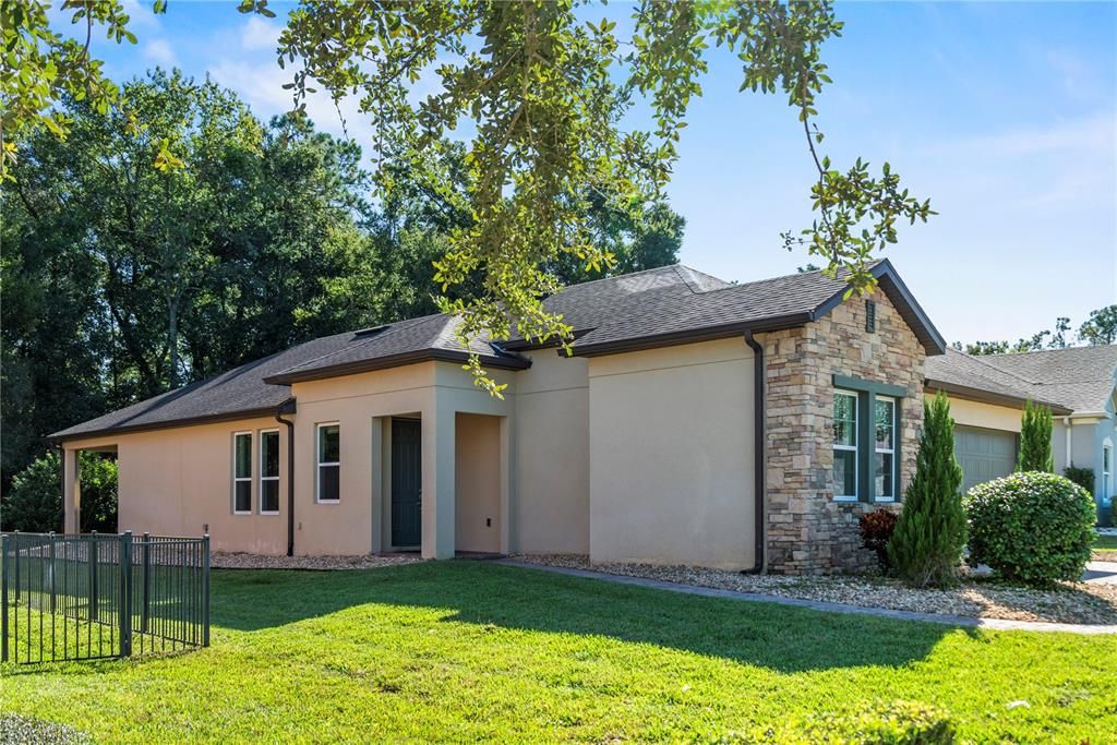 For Sale: $485,000 (3 beds, 2 baths, 1938 Square Feet)