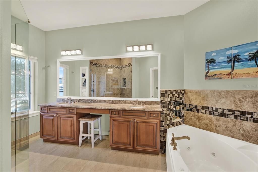 For Sale: $1,099,000 (3 beds, 3 baths, 1868 Square Feet)