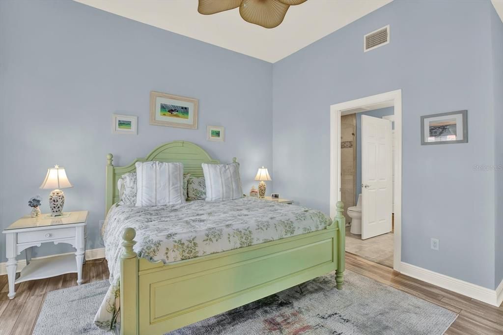 For Sale: $1,099,000 (3 beds, 3 baths, 1868 Square Feet)