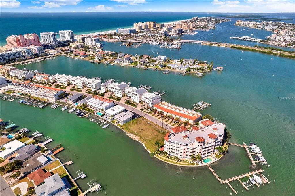 For Sale: $1,099,000 (3 beds, 3 baths, 1868 Square Feet)