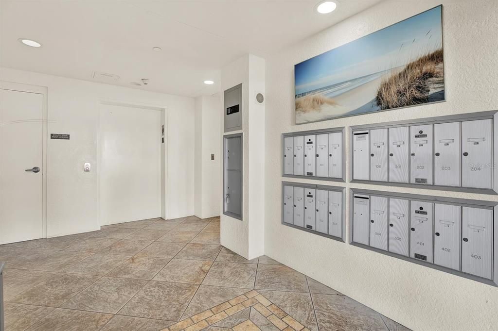 For Sale: $1,099,000 (3 beds, 3 baths, 1868 Square Feet)