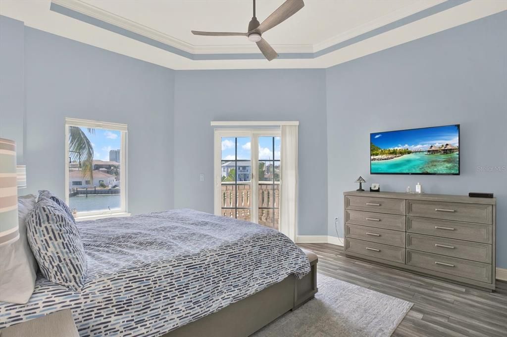 For Sale: $1,099,000 (3 beds, 3 baths, 1868 Square Feet)