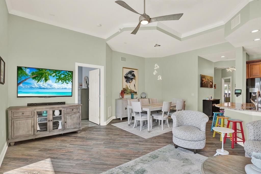 For Sale: $1,099,000 (3 beds, 3 baths, 1868 Square Feet)