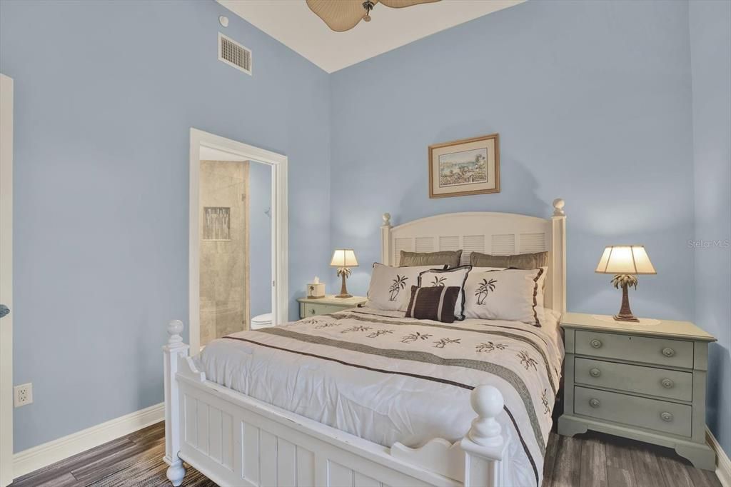 For Sale: $1,099,000 (3 beds, 3 baths, 1868 Square Feet)