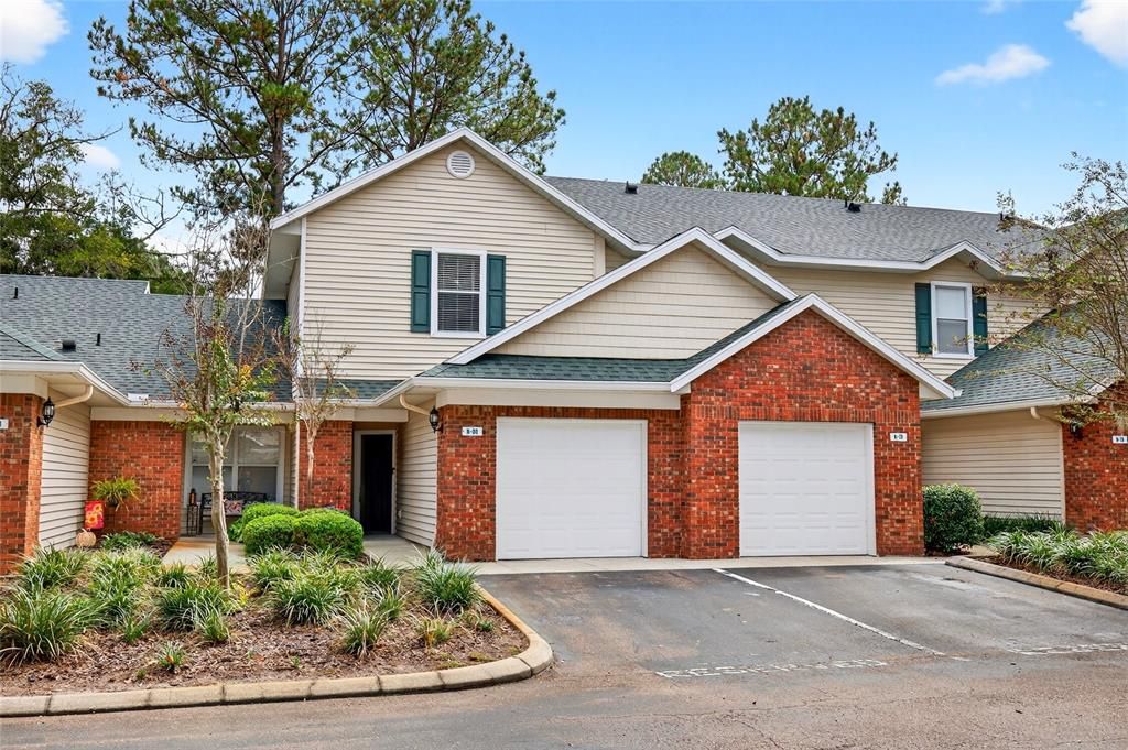 待售: $205,000 (2 贝兹, 2 浴室, 1465 平方英尺)