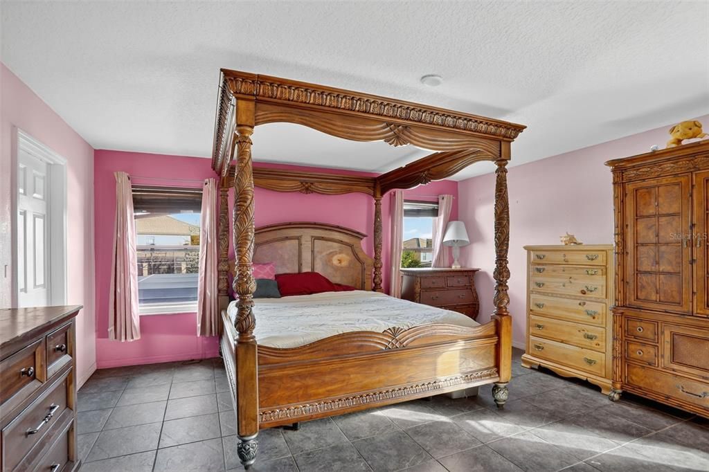 For Sale: $395,000 (3 beds, 2 baths, 2256 Square Feet)