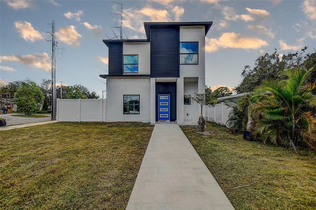 待售: $757,000 (4 贝兹, 2 浴室, 2234 平方英尺)