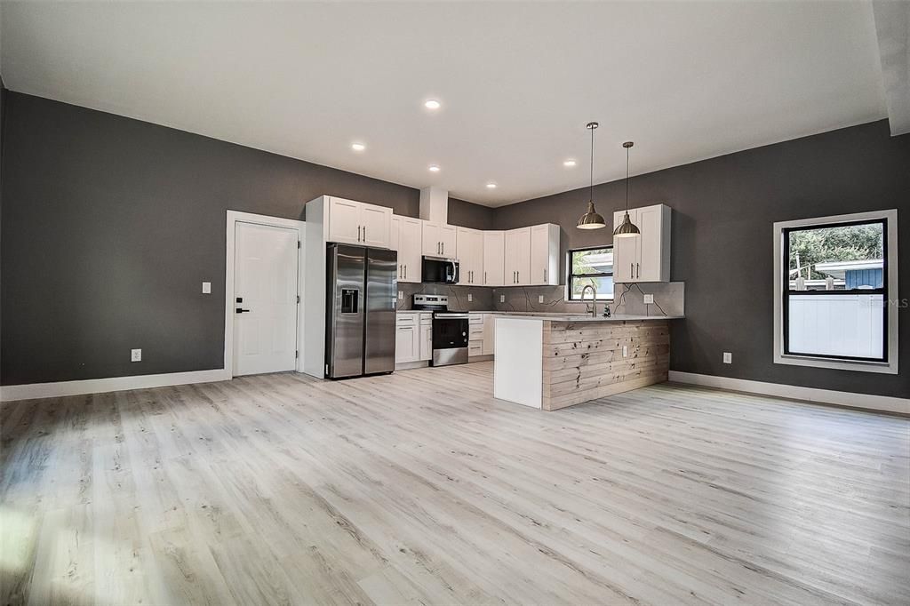 待售: $757,000 (4 贝兹, 2 浴室, 2234 平方英尺)