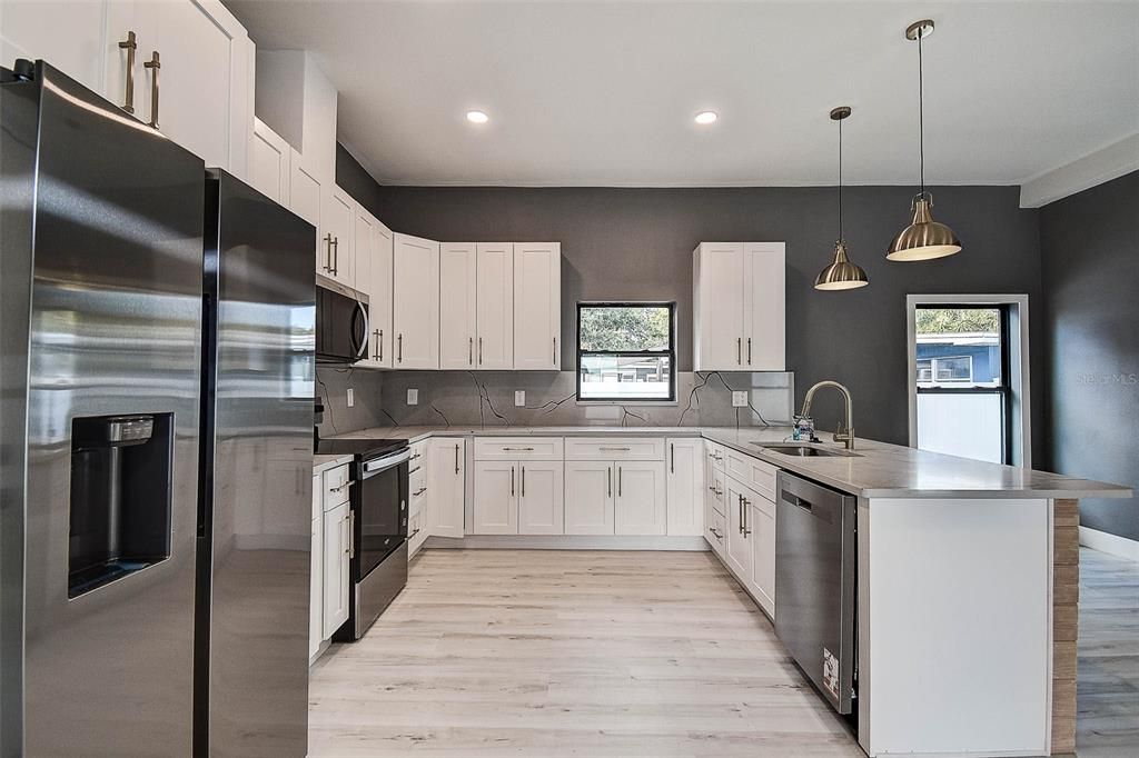 待售: $757,000 (4 贝兹, 2 浴室, 2234 平方英尺)