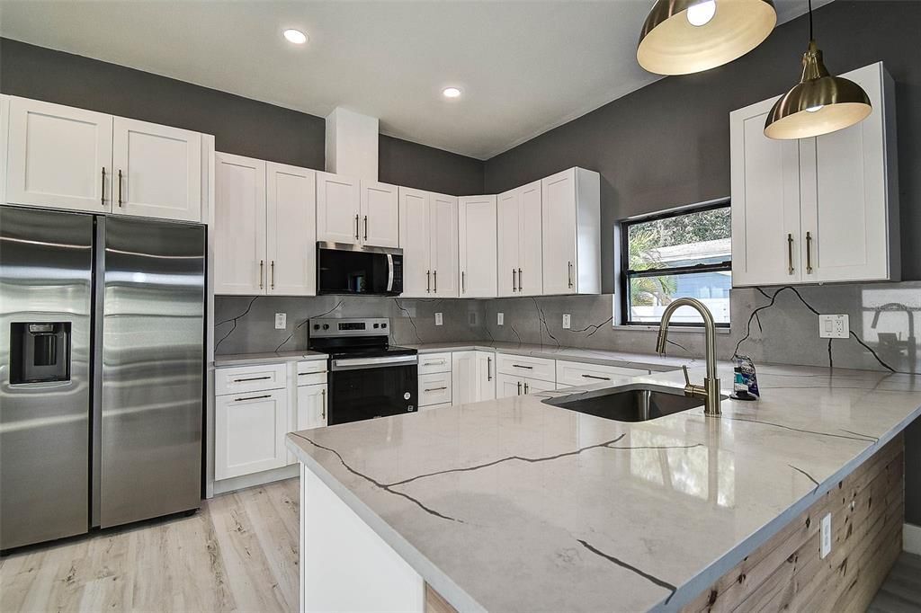 待售: $757,000 (4 贝兹, 2 浴室, 2234 平方英尺)